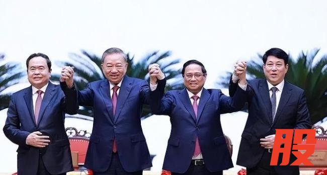 越南领导人访美为何带上大半个班底 国运赌注背后的考量